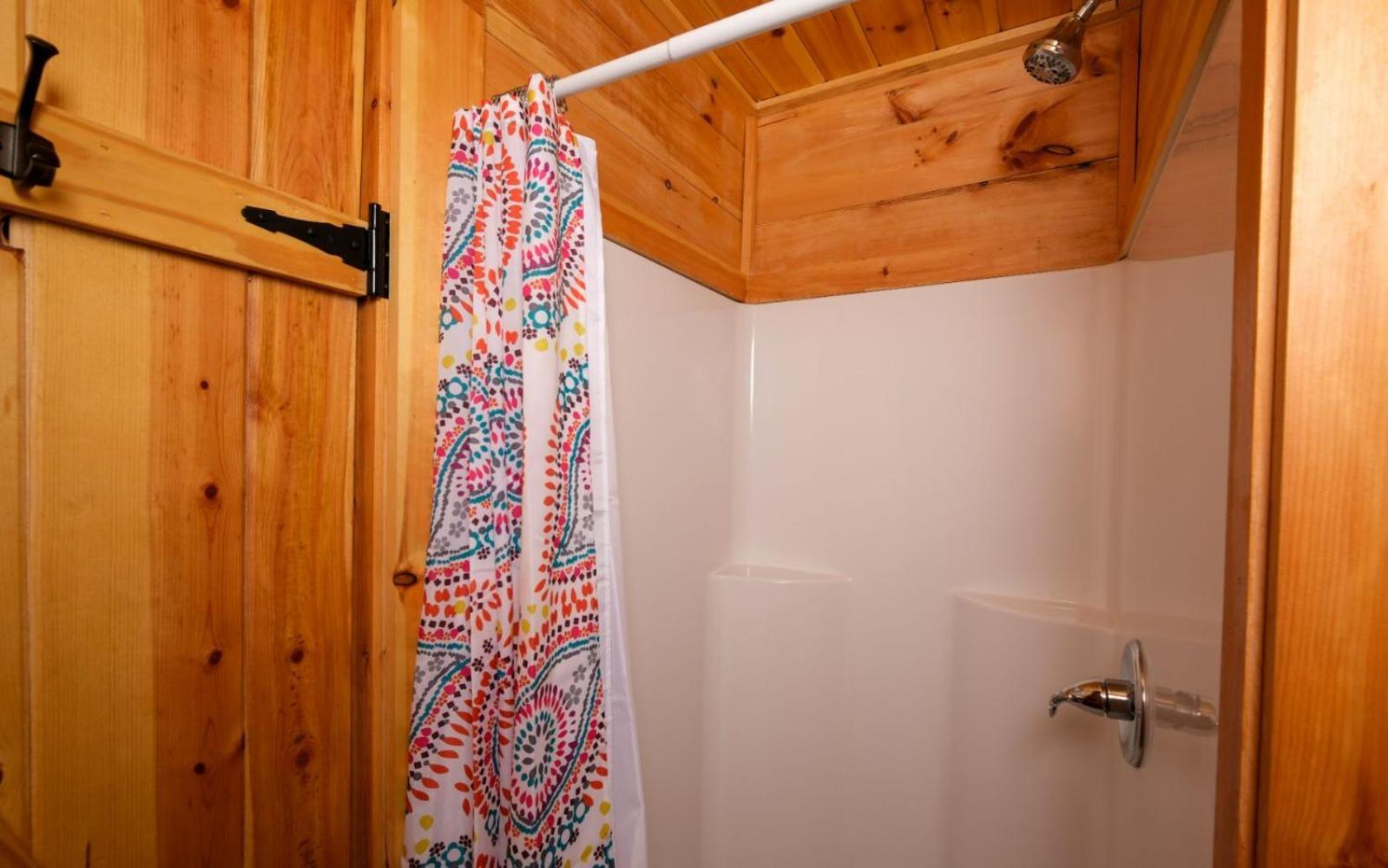 Sheriffs Cabin Гетлинбург Екстериор снимка